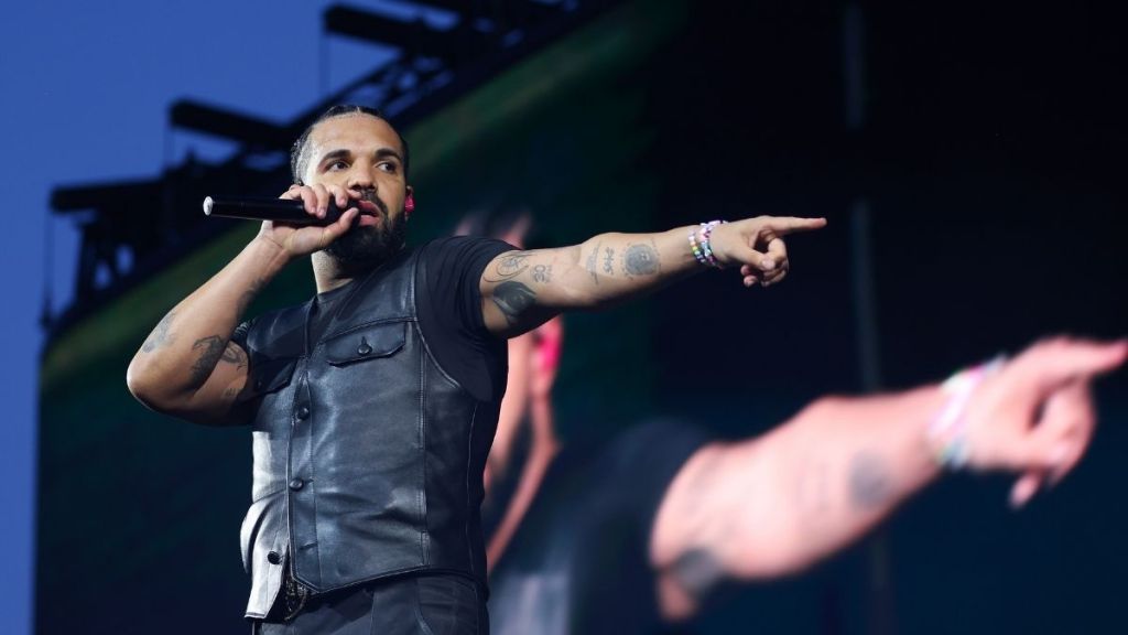 Drake Delivers Devastating Blow to LeBron James Amid Kendrick Lamar Feud