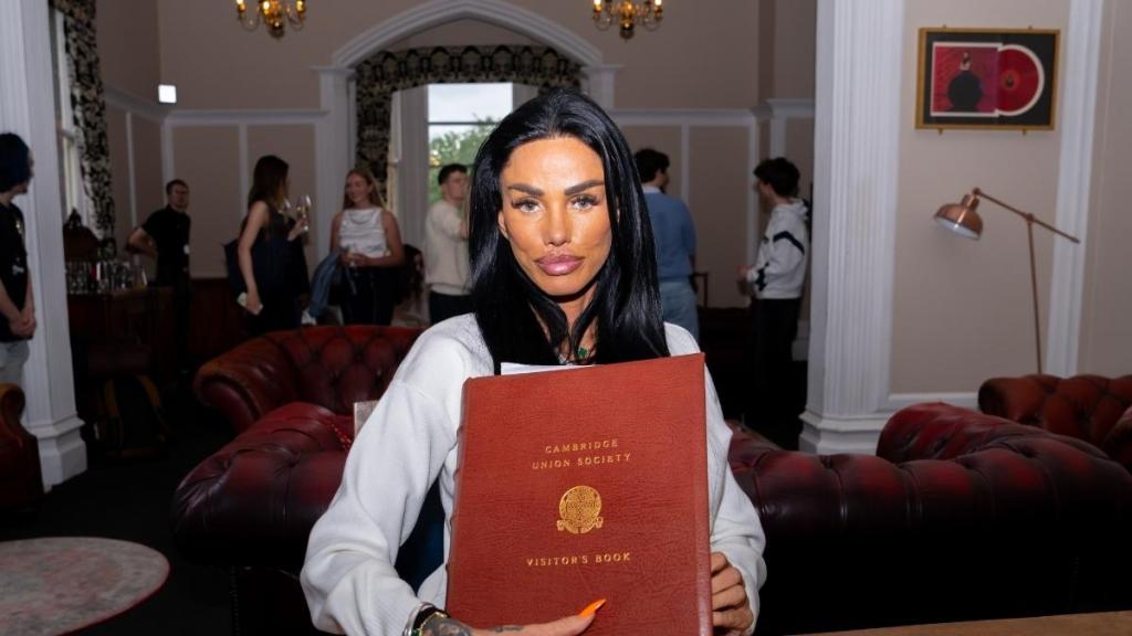 Katie Price Shares Heartbreaking Final Text From Missing Husband Lee Andrews