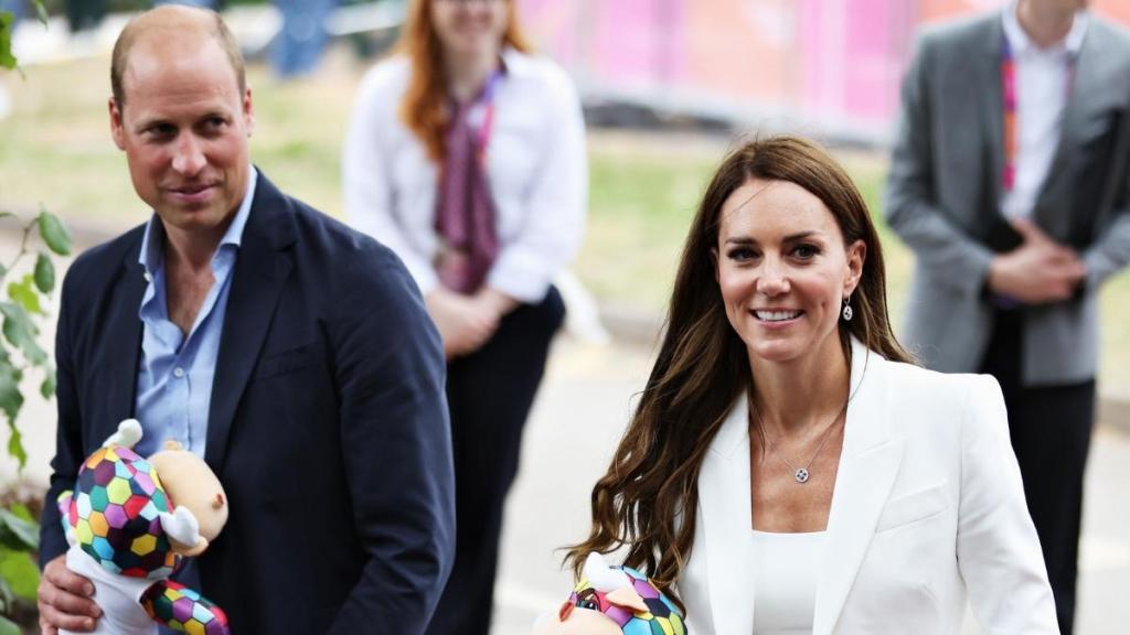 Former Royal Butler Walks Back Controversial AI Photo of Kate Middleton and Prince William