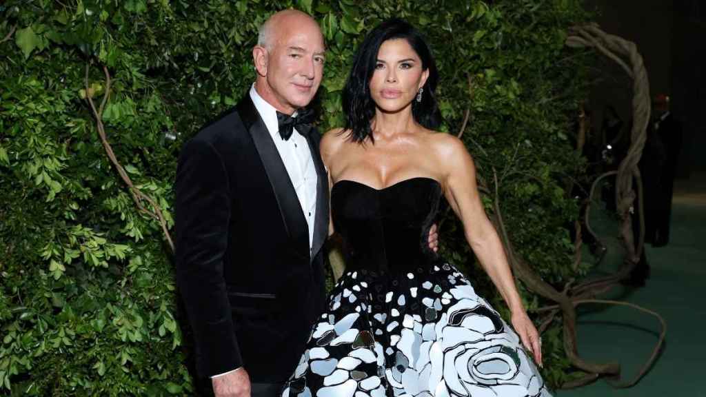 Jeff Bezos & Lauren Sanchez Paid Over $10 Million To Sponsor Met Gala — Report