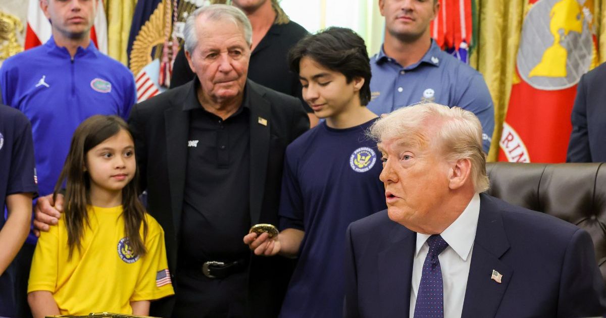 Donald Trump Seemingly Mocks Young Girl’s Height &&hellip;