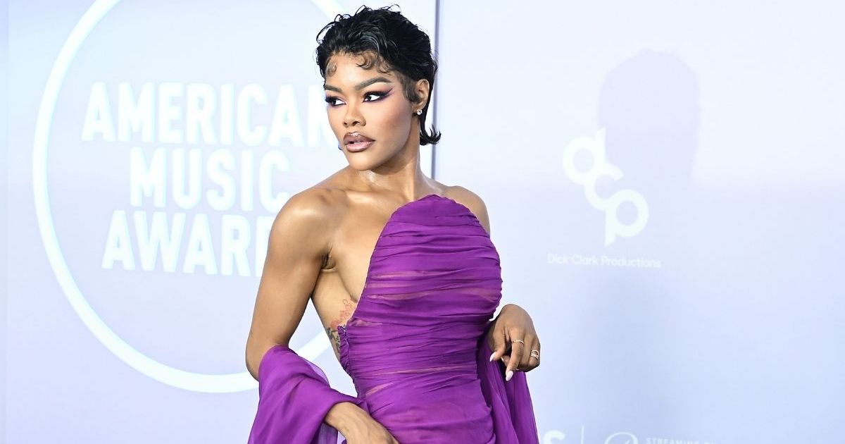 Teyana Taylor’s Slit Is So High It Left Little to the Imagination