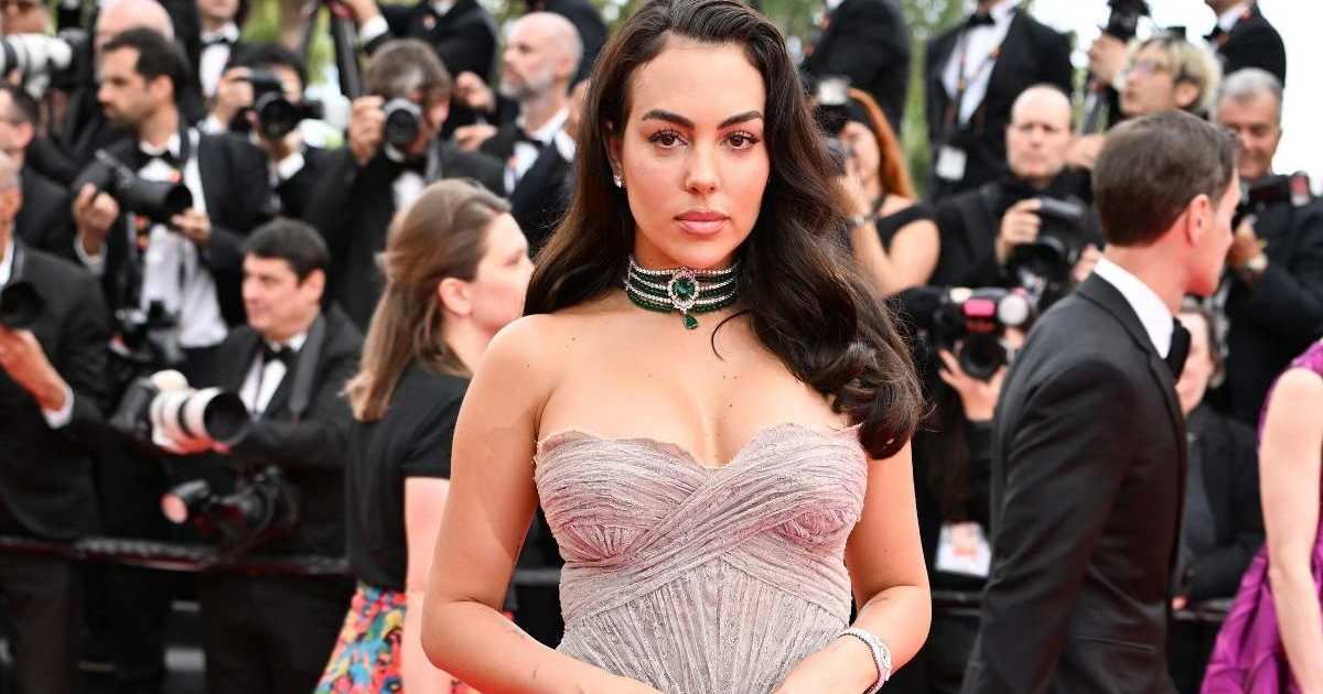 Cristiano Ronaldo’s Fiancée Turns up the Heat in a Tiny&hellip;
