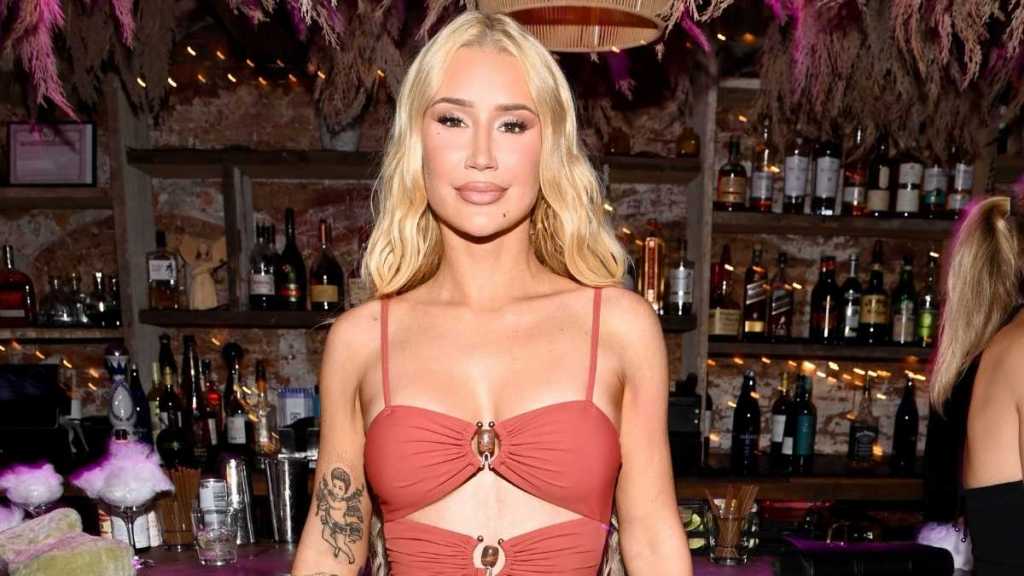 Iggy Azalea Dials up the Heat in Strap-Held Top & Micro Miniskirt