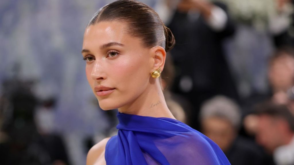 Hailey Bieber’s Dangerously High Slit Outfit Comes With an Unexpected Reveal