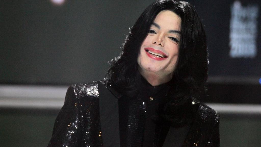 A-List Director Snaps Back at Critics of Michael Jackson Biopic
