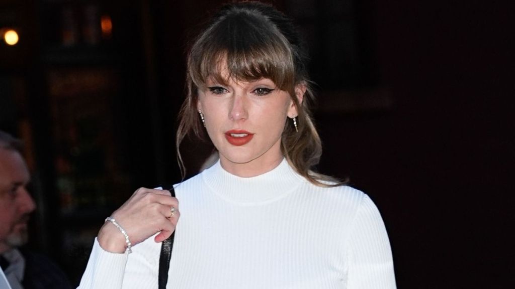 Taylor Swift Puts on a Legged Display in Chic Micro Minidress