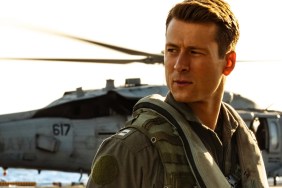 Top Gun 2’s Glen Powell Recalls Meeting Fan Who ‘Eats’ His Face