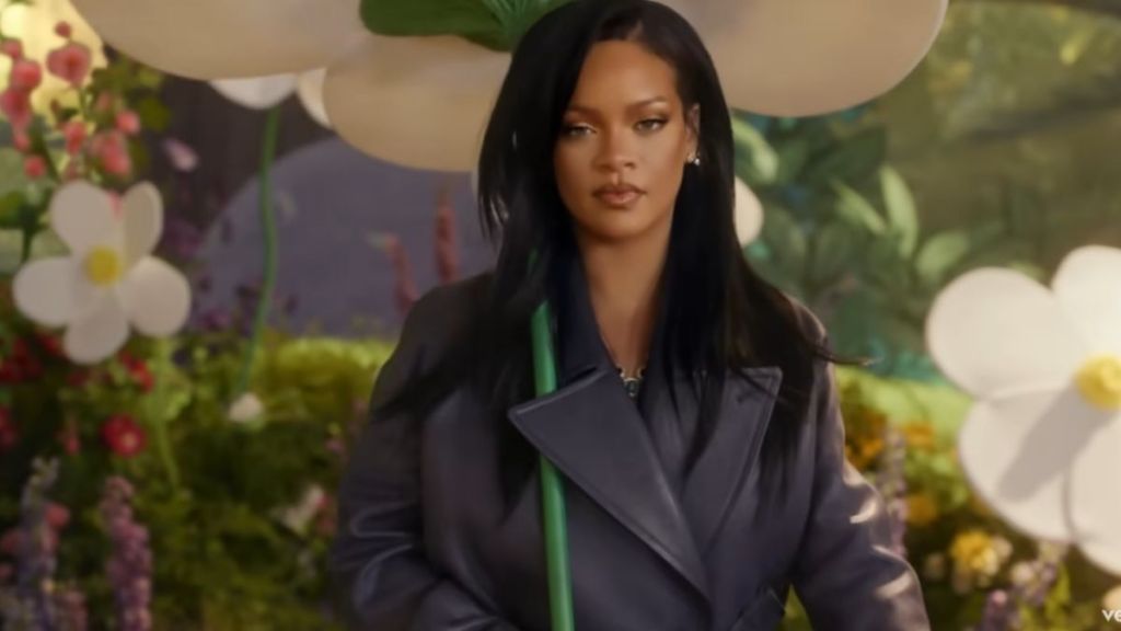Rihanna Nearly Breaks the Internet in a Skin-Tight Dress With a Daringly Deep Neckline