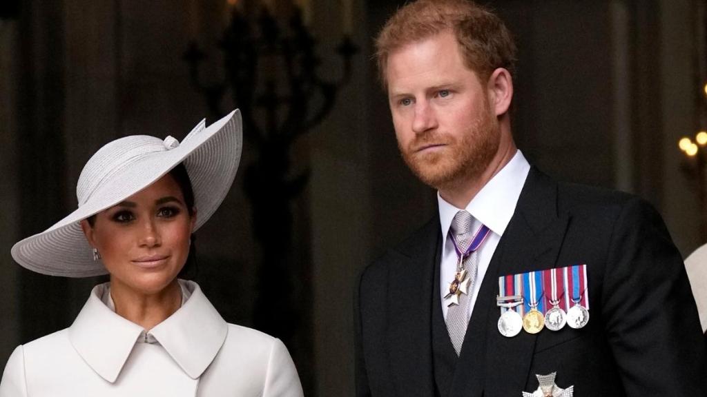 Meghan & Harry ‘Spitting With Fury’ Over Frogmore Cottage Drama — Author