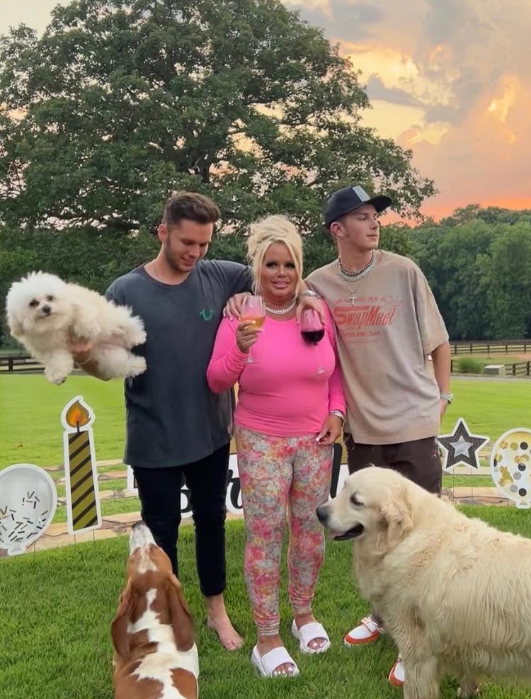 Hudson McLeroy with his brother and mom
