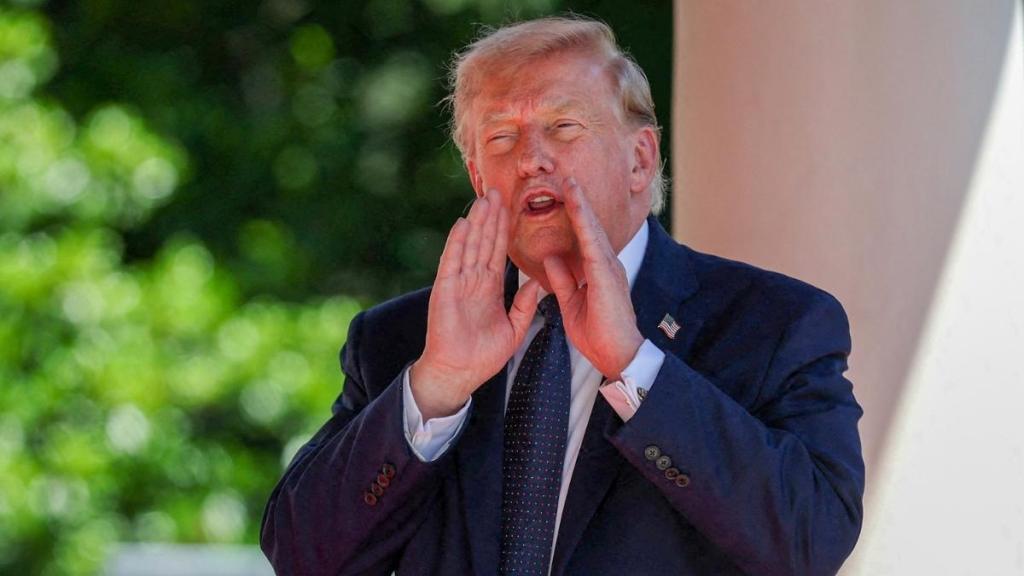Donald Trump Drops Major Update on Strait of Hormuz Reopening
