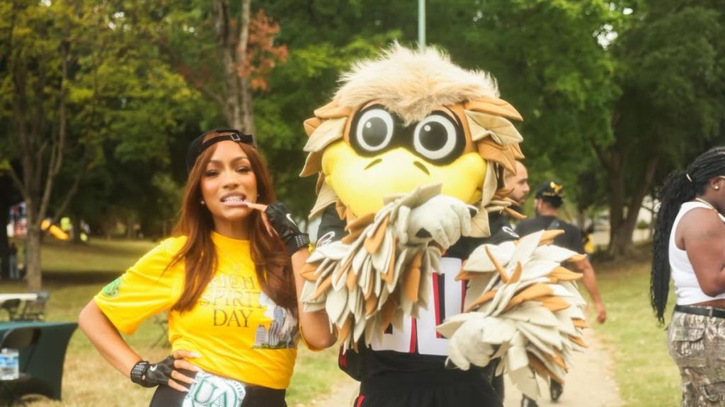 Drew Sidora