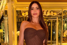 Sofia Vergara bikini Sofia Vergara Brings Back a Bikini Moment That Highlights Her Hourglass Figure