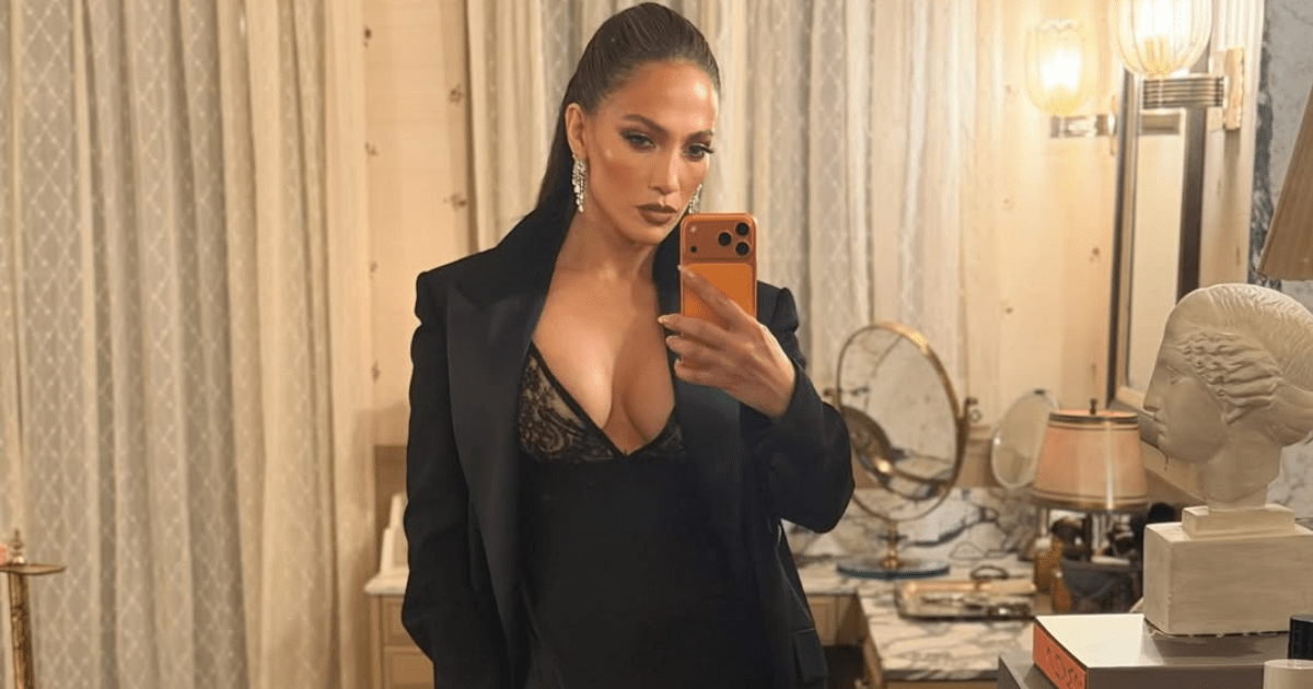Jennifer Lopez Satisfies Her Cravings in Braless, Only Robe Look
