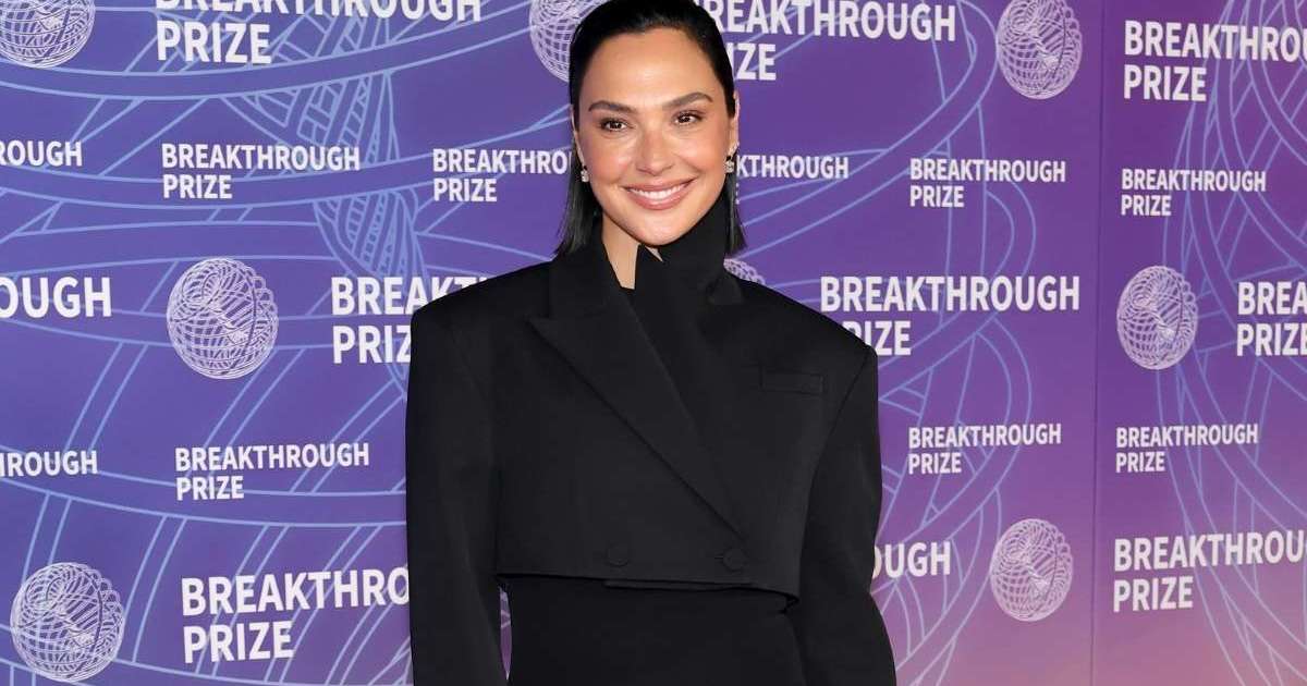 Gal Gadot’s Barely-There Racy Bikini Has Her Soaking Wet in Steamy Photo