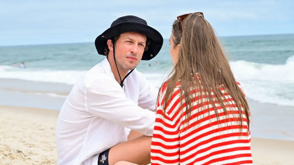 Ben Waddell and Amanda Batula