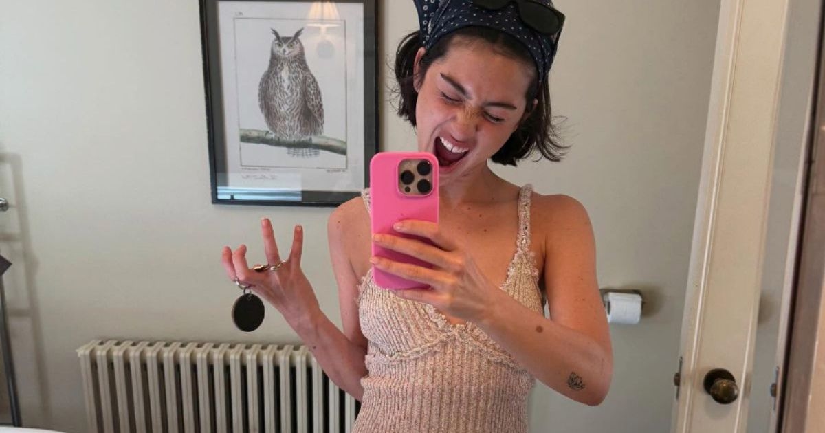 Gracie Abrams' Dress Leaves Very Little Hidden From the Side