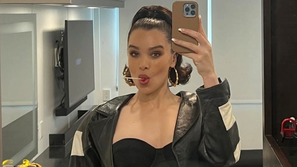 Hailee Steinfeld’s Racy Pose in Fuzzy Bralette Will Make You Look Twice