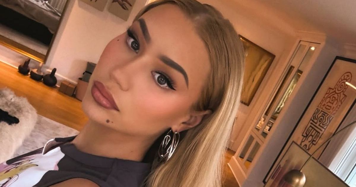 Iggy Azalea's Semi-Sheer Gown Brings the Perfect Blend of Classy & Sexy
