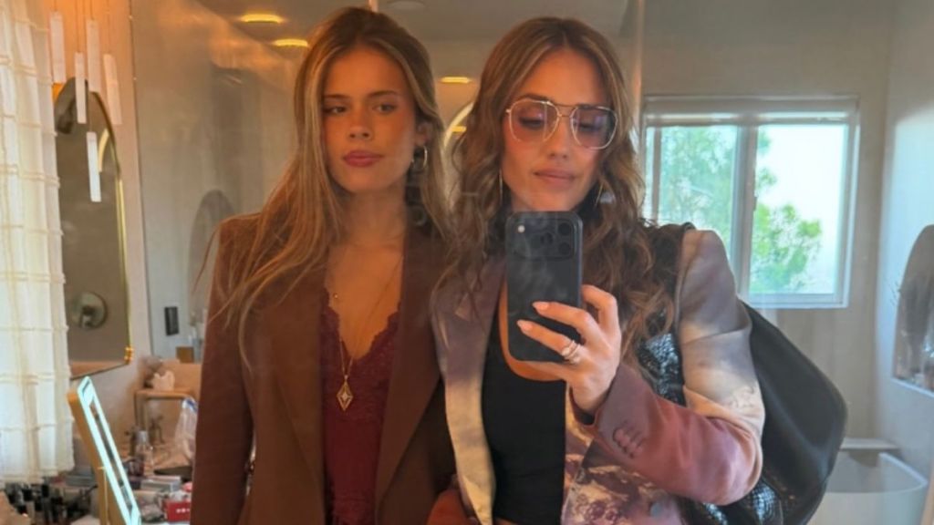 Jessica Alba’s Daughter Turns 18 & She ‘Couldn’t Be More Proud’