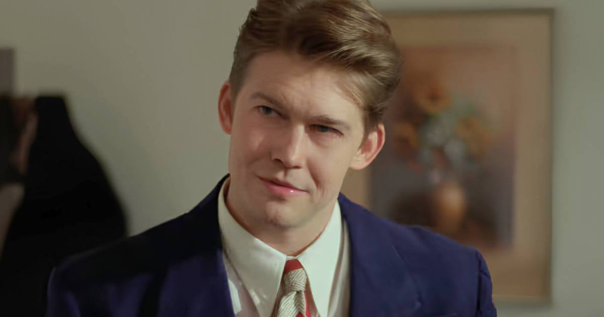 Joe Alwyn & Sarah Pidgeon Are ‘Casually Dating’ Amid&hellip;