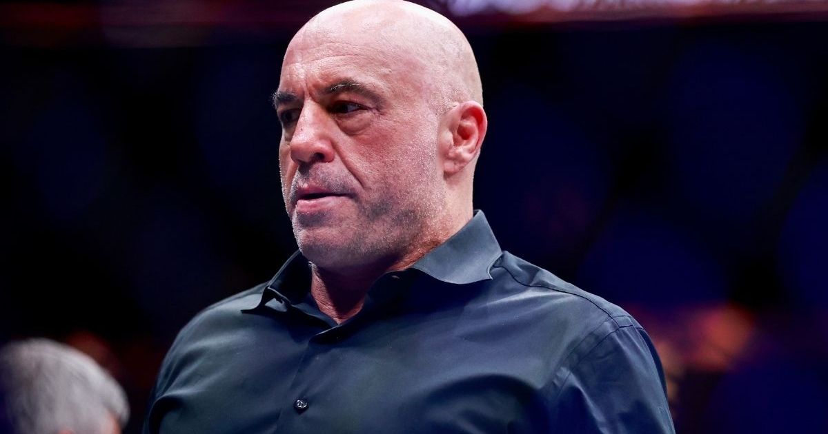 Joe Rogan Slams 'Traitor' Comedians Blasting Kevin Hart's Roast Jokes