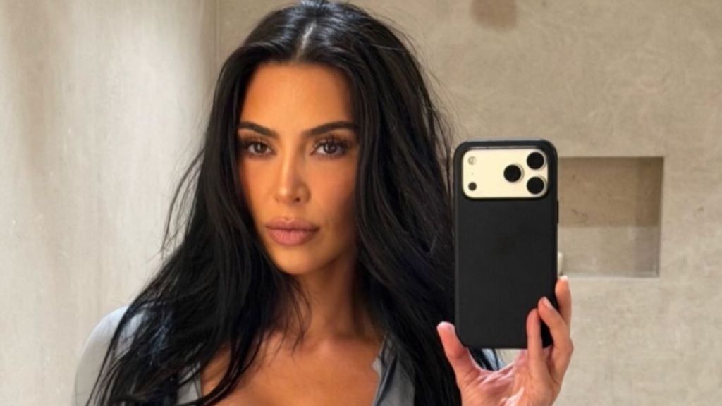 Kim Kardashian’s Unzipped Plunging Gucci Jacket Says ‘Racer Girl’ in Monaco