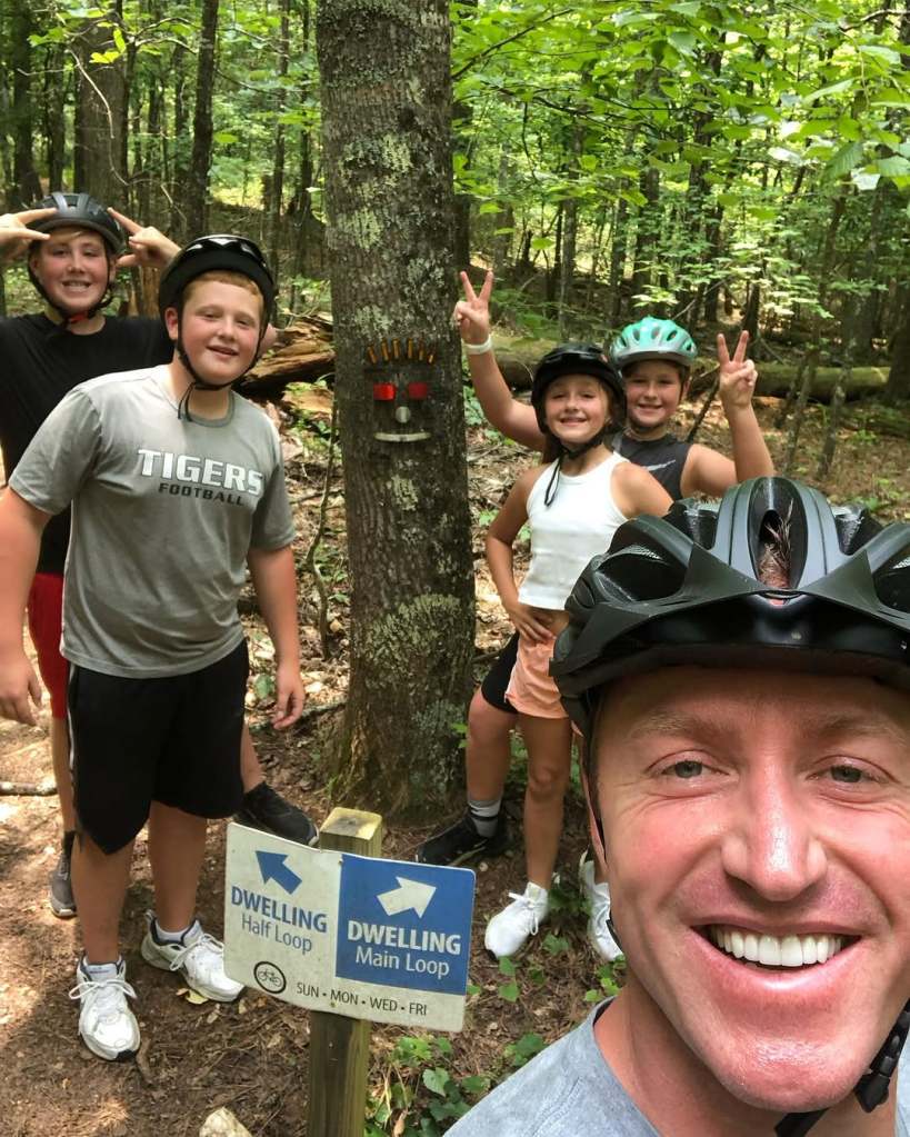 Kroy Biermann with his kids