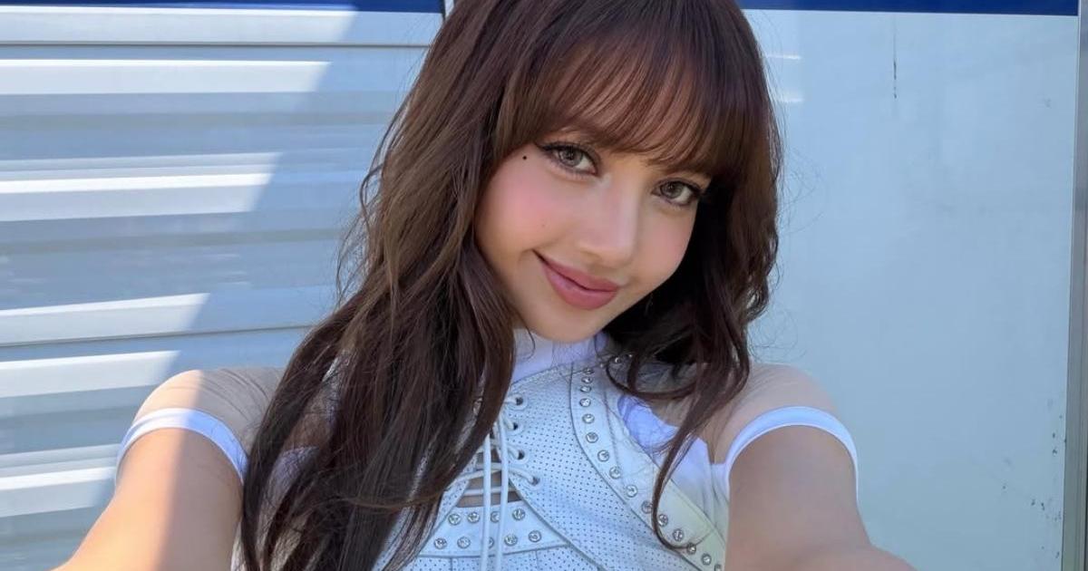 BLACKPINK's Lisa's Daring Shorts Look Barely Wider Than a Belt