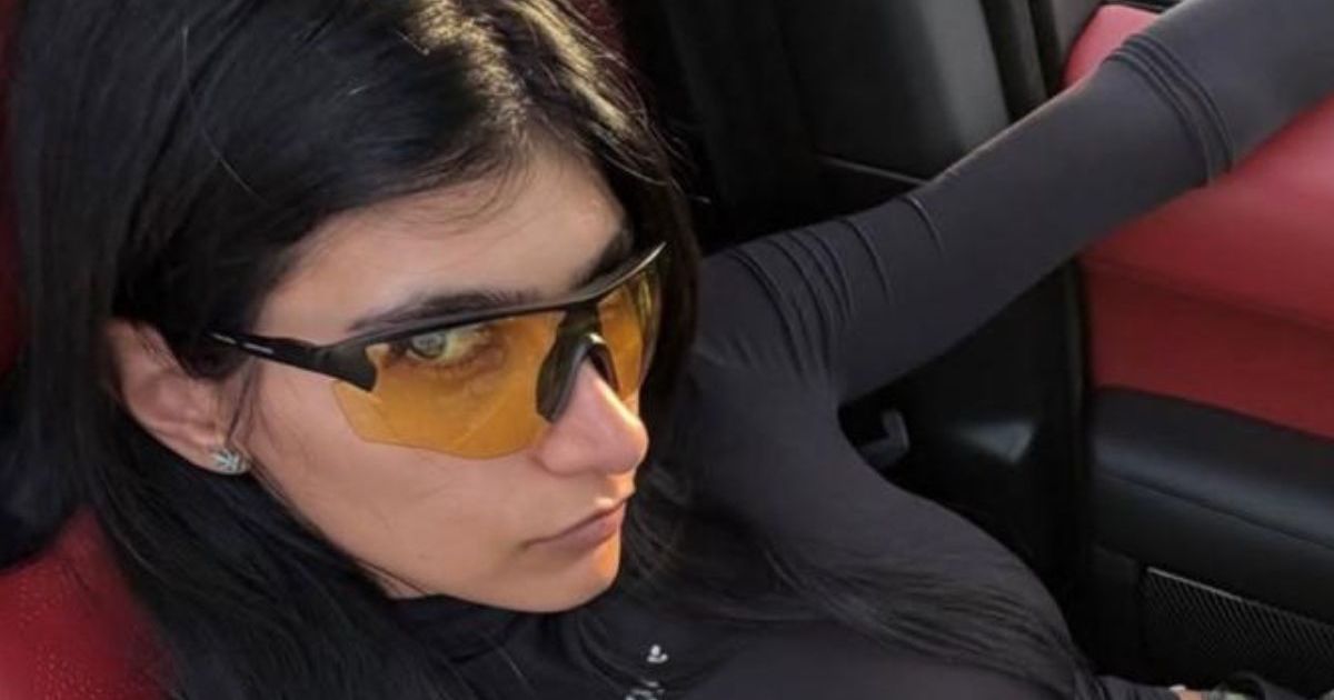 Mia Khalifa Shows Plenty of Leg in Curve-Hugging Playsuit