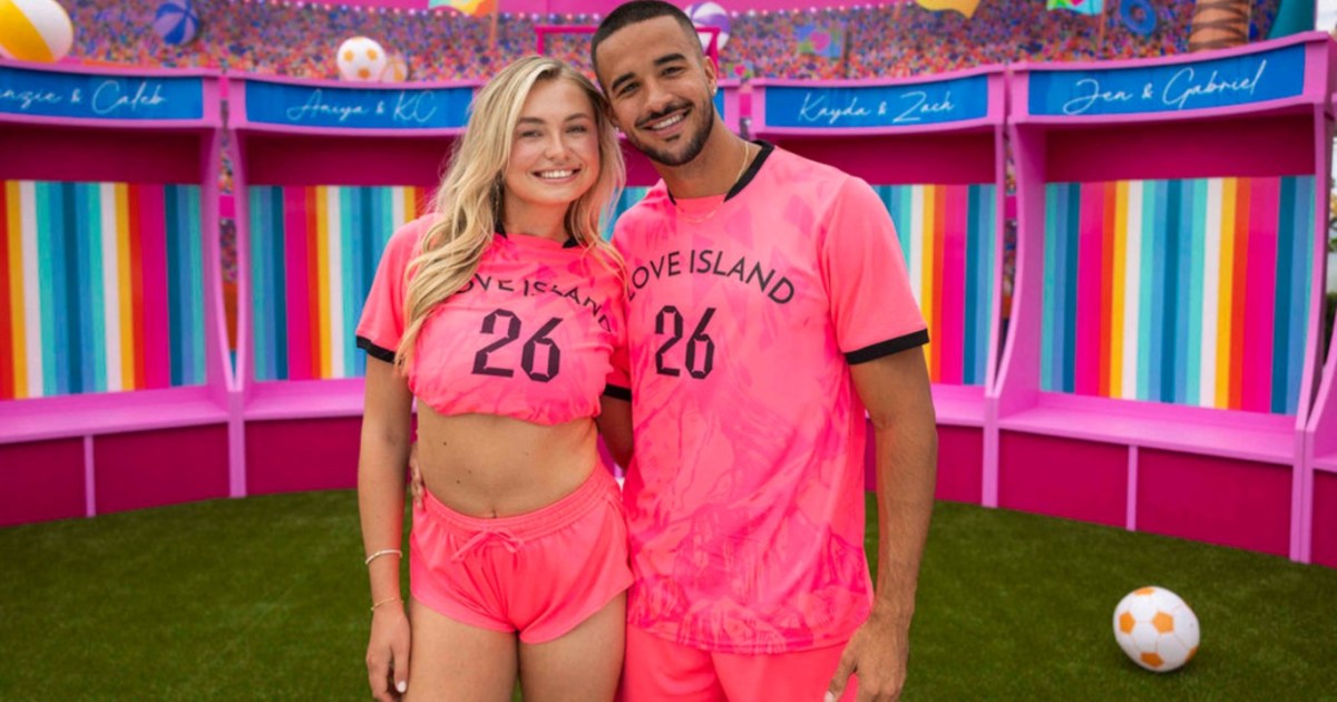 Love Island USA Narrator Roasts Jen and Gabriel After Steamy Villa Night