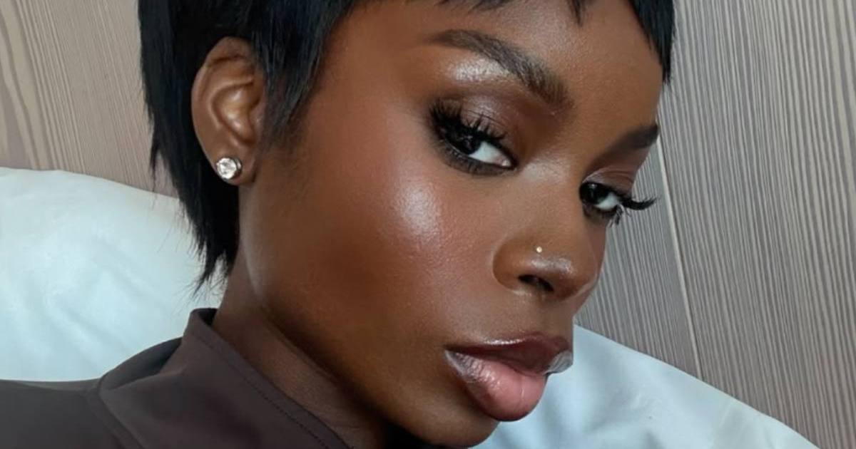 Olandria Carthen's Plunging Crop Top Won't Let You Look Anywhere Else