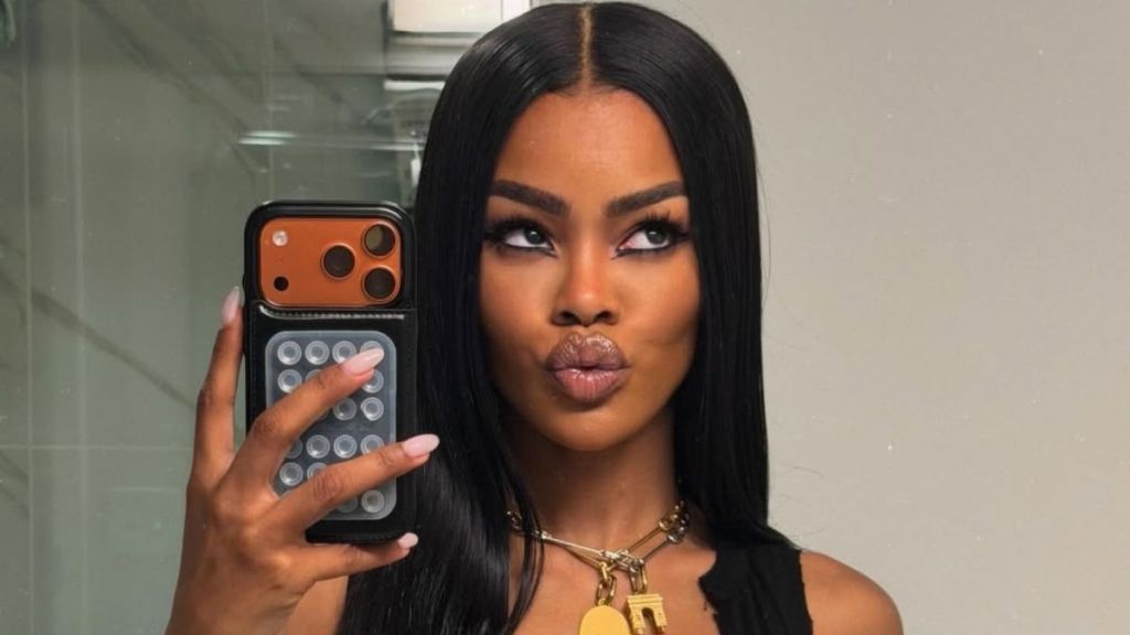 Teyana Taylor Flaunts Washboard Abs in a Bra Top Cut Dangerously Low
