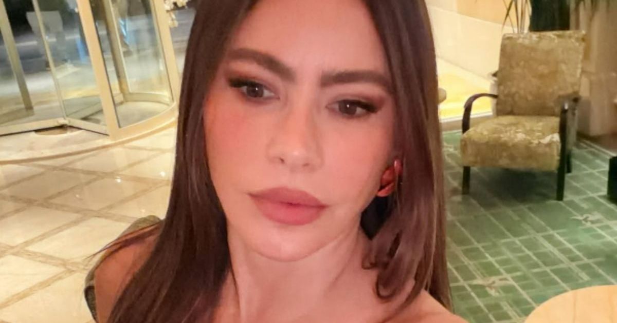 Sofia Vergara’s Curve-Hugging Tights Make Her Workout Hard To Ignore