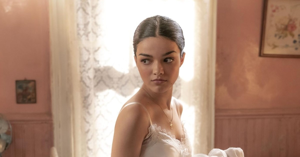 Rachel Zegler’s Barely-There Bikini Has Fans Doing a Double Take Rachel Zegler’s Barely-There Bikini Has Fans Doing a Double Take
