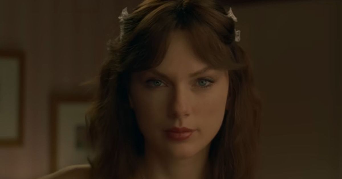 Taylor Swift's Wedding Dress Won't Be Her Only Show-Stopping Look - Source