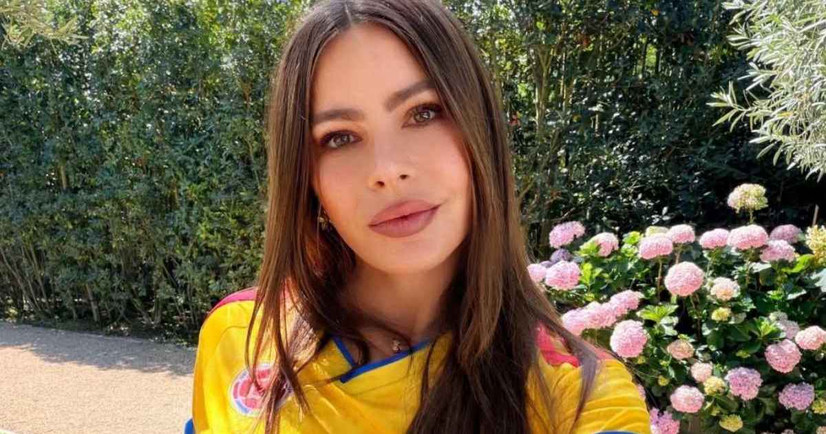 Sofia Vergara Sizzles in Plunging Fully See-Through Corset&hellip;