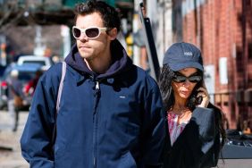 Zoe Kravitz & Harry Styles Have Fans Looking at One Tiny Detail — Report