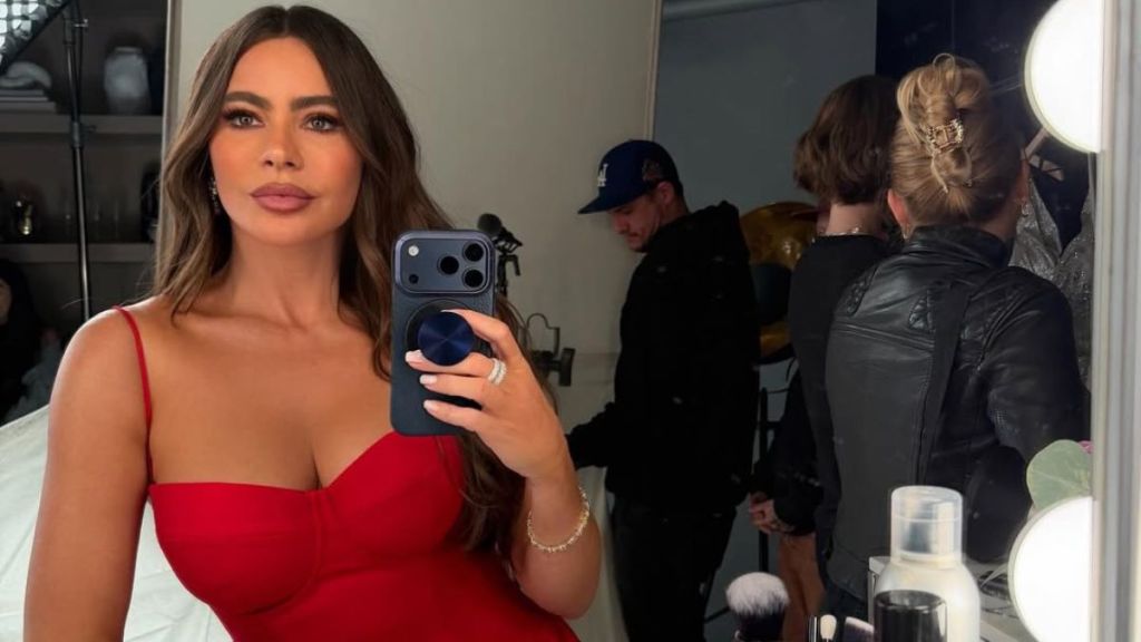 Sofia Vergara Flaunts Her Toned Midriff in Teeny Tiny String Bikini