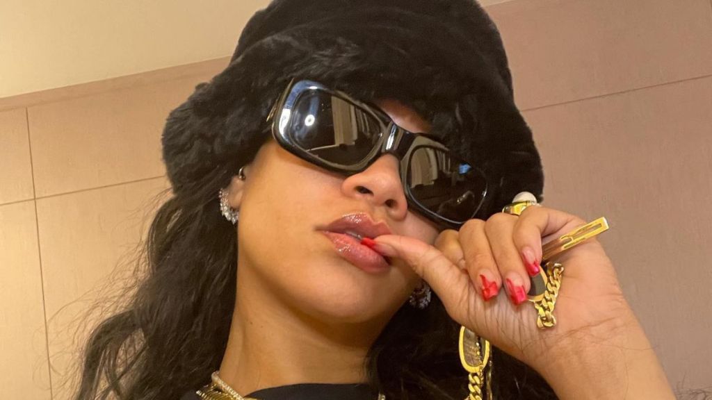 Rihanna Brings Son to Dad A$AP Rocky’s LA Show & the Sweetest Thing Happens
