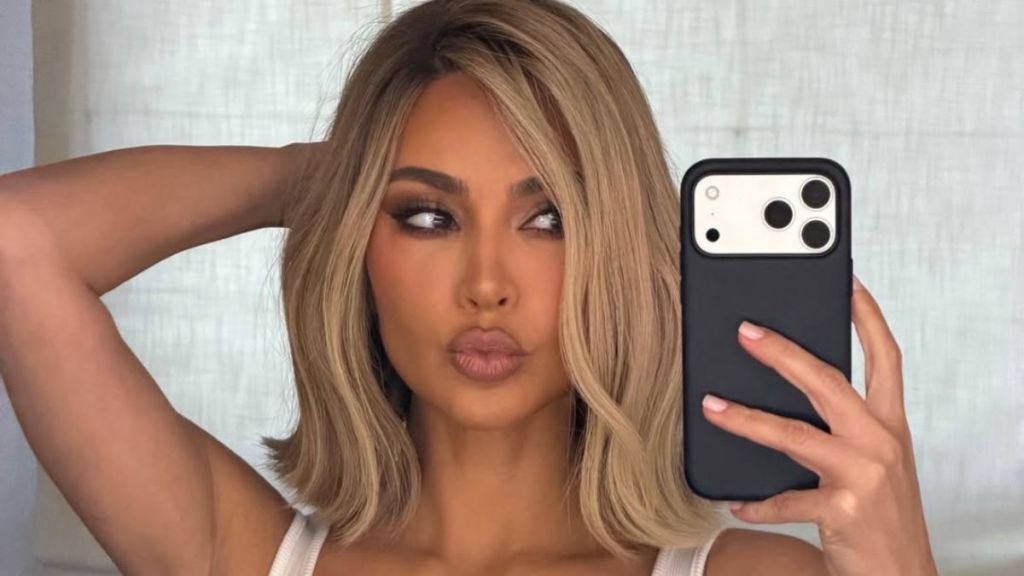 Kim Kardashian Turns Heads With Marilyn Monroe-Inspired Transformation