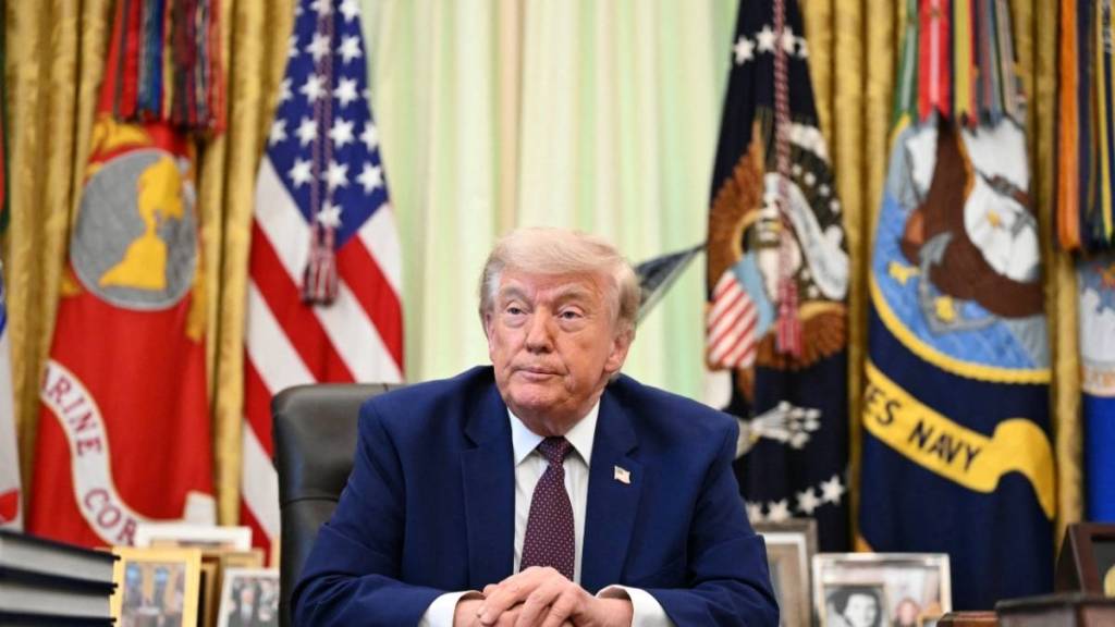 Donald Trump’s Unusual Poster Display Sparks Online Ridicule