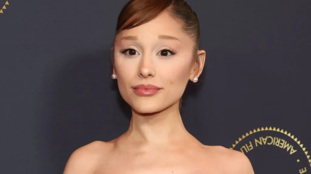 Ariana Grande's Ludovic de Saint Sernin Lace Micro Minidress Is So Sheer