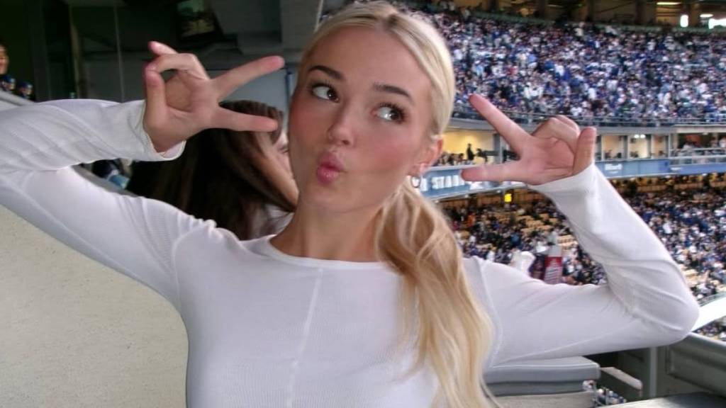 Livvy Dunne Sweats It Out in Plunging Nobull Crop Top Cut Extra Low
