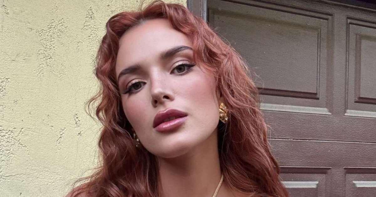 Bella Thorne's Slit Dress Is All About What Happens When She Walks