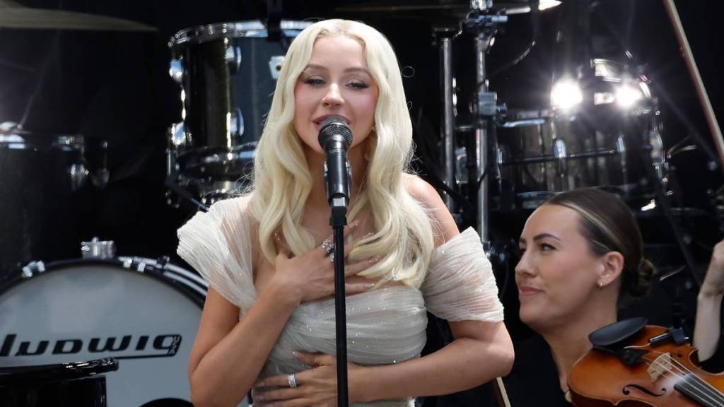 Christina Aguilera's Bare-Back Prabal Gurung Gown Is Completely See-Through