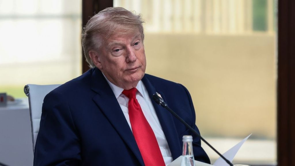 Journalist Claims Donald Trump ‘Fell Flat on His Face’ During White House Ballroom Push