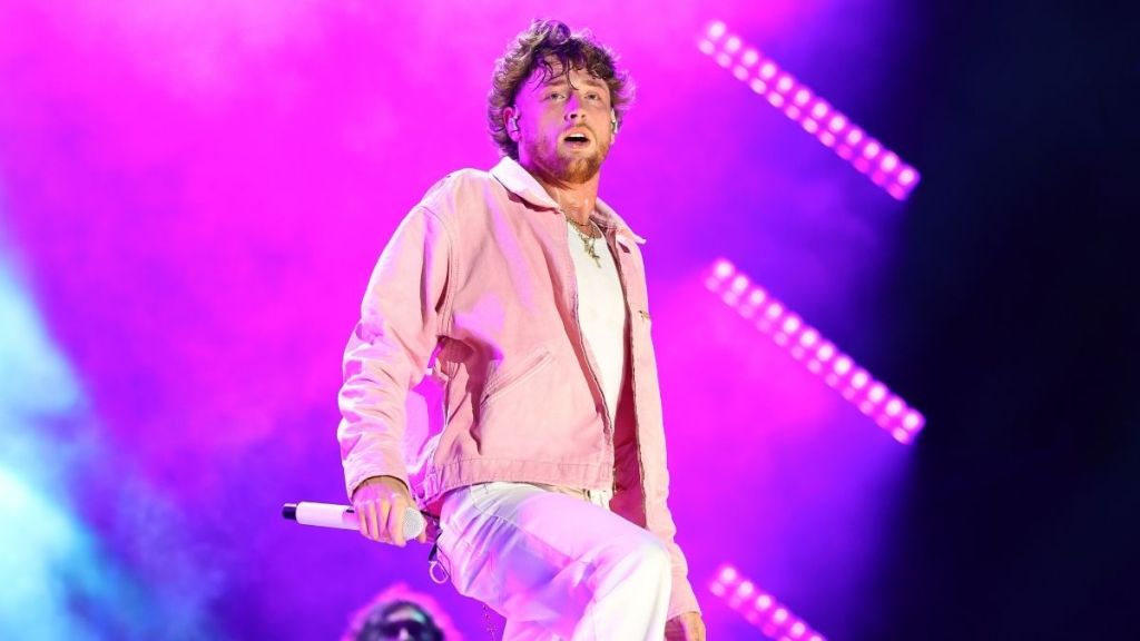 Country Star Bailey Zimmerman Faces Criminal Charges Over Alleged Hotel Damage