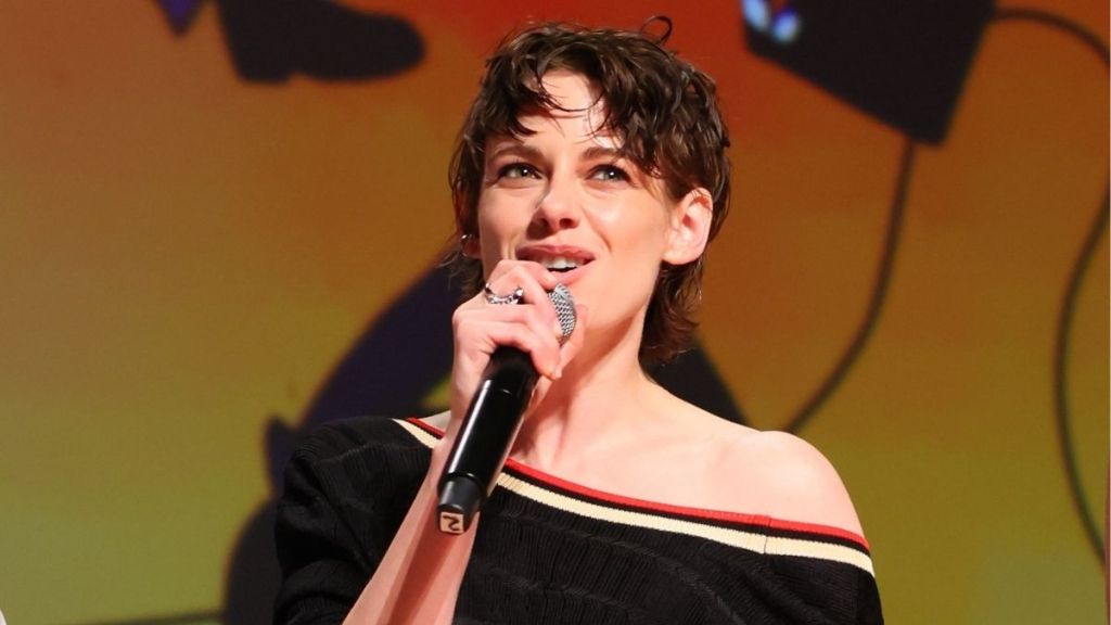 Kristen Stewart's Chanel Micro Minidress Boldly Slips off One Shoulder